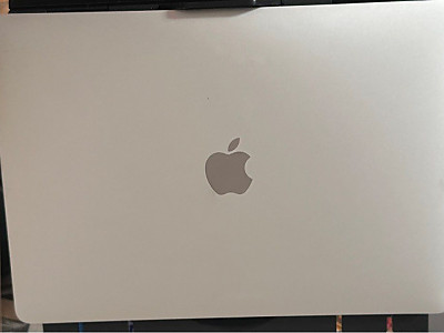 Macbook Pro 2019 with Touch Bar