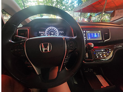 혼다 오딧세이(TOP OF THE LINE)