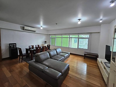 보니파시오 One Serendra 자스민타워 방2개 주차장2개 임대